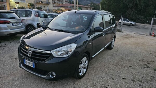 DACIA LODGY 1.5 DCI  107 CV DIESEL PRESTIGE 2014 7 POSTI E5 € 5.800,00 - immagine 10