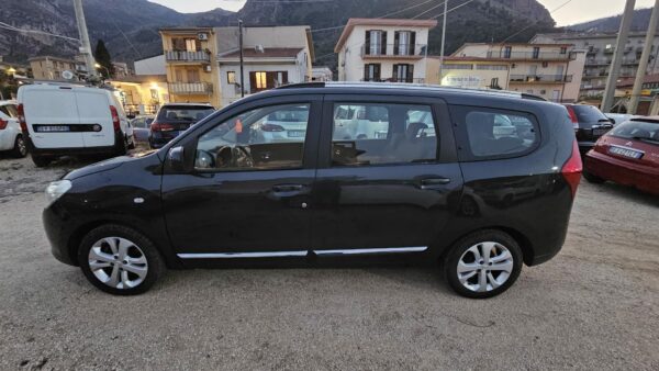 DACIA LODGY 1.5 DCI  107 CV DIESEL PRESTIGE 2014 7 POSTI E5 € 5.800,00 - immagine 4