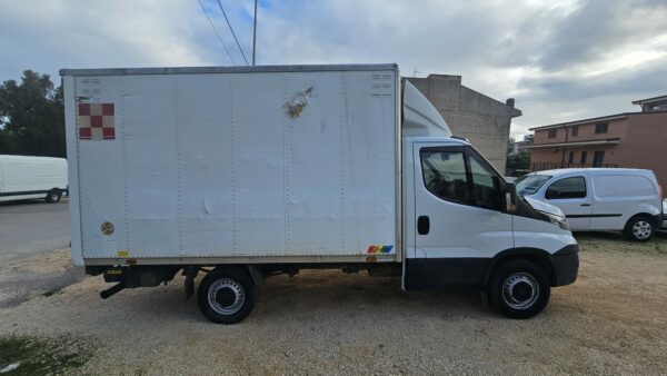 IVECO DAILY 35S15  2.3 M.JET 145 CV 2016  CASSONE CON PEDANA IDRAULICA E5  € 14.000,00 + IVA - immagine 8