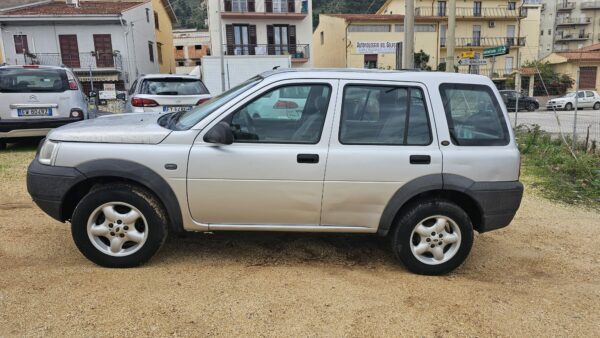 LAND ROVER FREELANDER 2.0 111 CV 2002 5P 4X4 E3 BUSINESS € - immagine 12