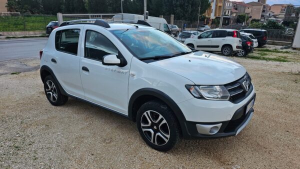 DACIA SANDERO STEPWAY 1.5 DCI 90CV PRESTIGE EURO 5 € 7.500,00 - immagine 5