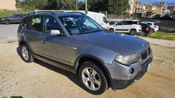 BMW X3 2.0D 150 CV ELETTA CON GANCIO TRAINO  € 2.700,00 - immagine 3