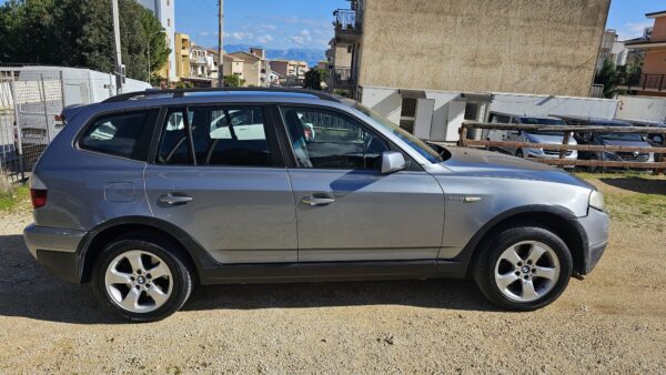 BMW X3 2.0D 150 CV ELETTA CON GANCIO TRAINO  € 2.700,00 - immagine 2